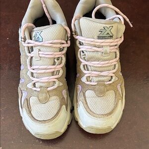 ZeroXposur Women's Taupe Sneakers with Lavendar Accents